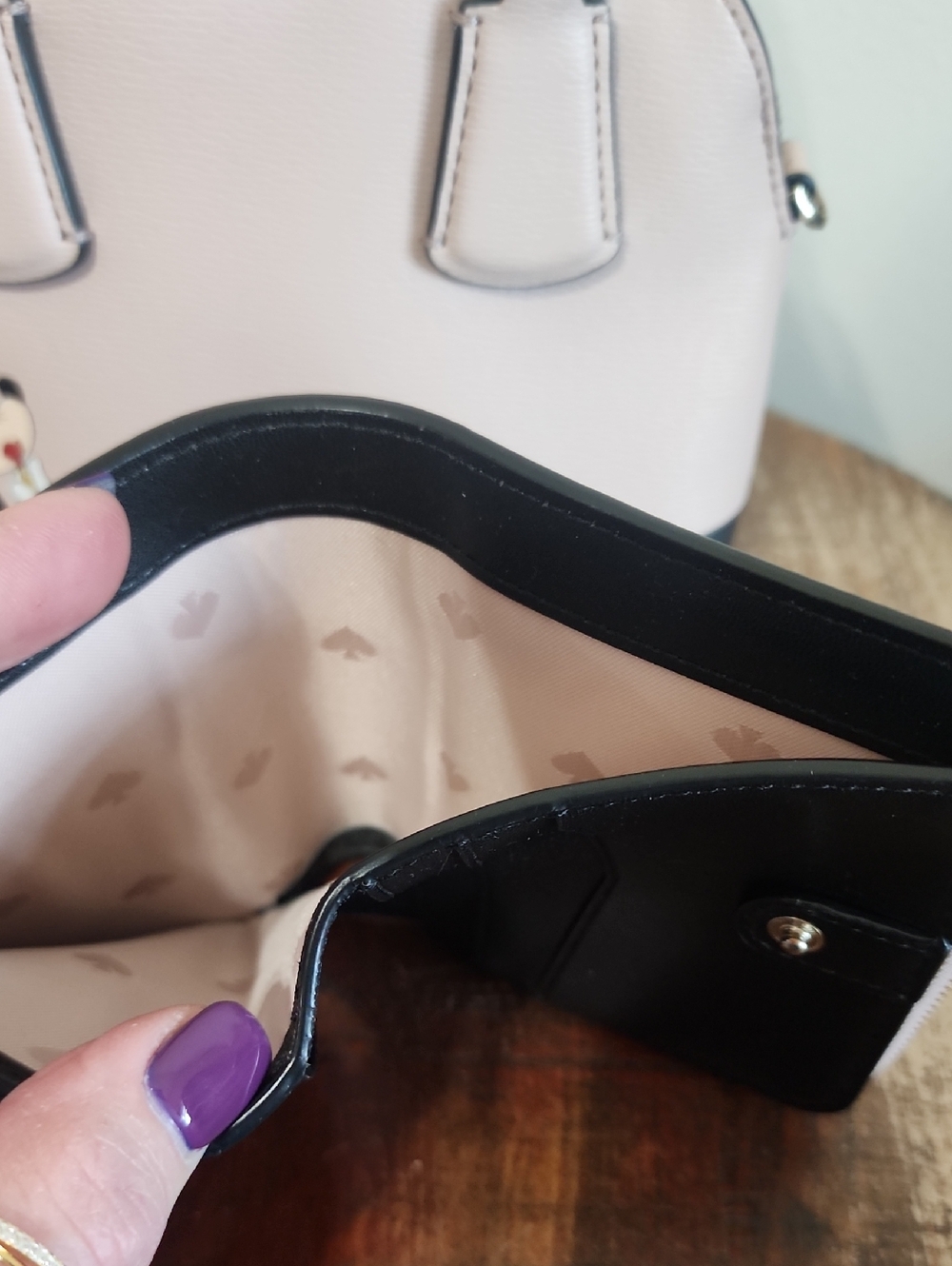 Kate Spade Disney Blush Pink Minnie Mouse Mini Dome Satchel Wallet Lipstick Kiss - Picture 6 of 15